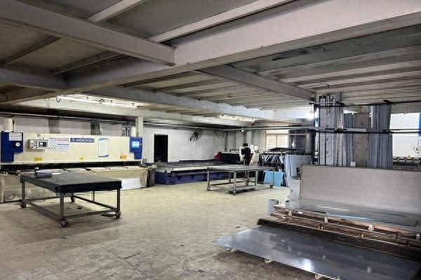 高端私人酒柜定制，打造专属藏酒空间的艺术