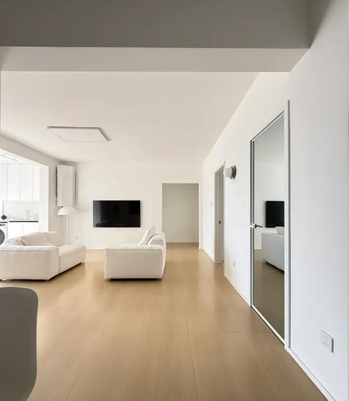 年轻人太会了！「洗烘机衣帽间一体化」设计，收纳力和颜值封神！ - 家居知识