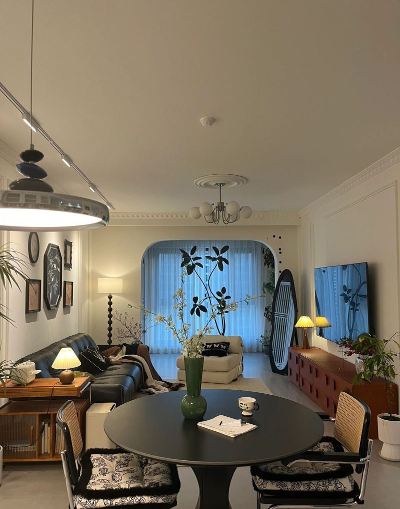 谁懂啊！黑白经典配色的家，居然能装出这么法式又接地气的感觉！ - 家居知识