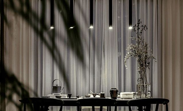 看了这套308㎡现代原木风大平层，那叫一个治愈，让人羡慕 - 家居知识