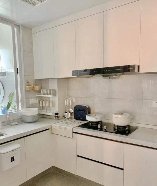 山东一三口之家火了，因“穷装”而走红，全屋那叫一个极简，晒晒 - 家居知识