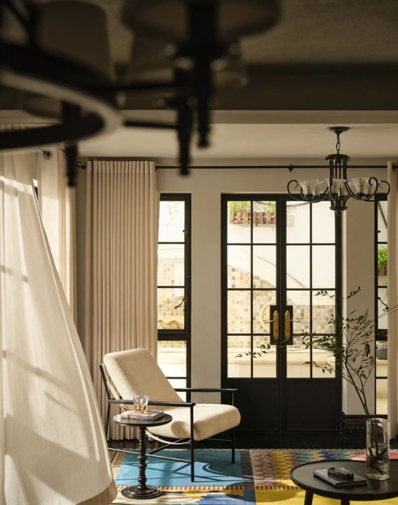 教科书级别的别墅装修！西班牙混搭海派风，我家直接美上热搜 - 家居知识