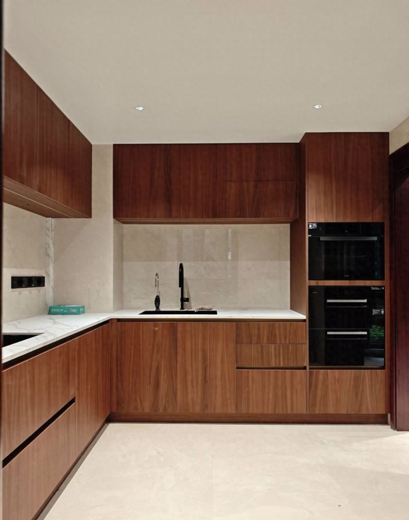 厨房橱柜定制指南，如何平衡品牌、价格与质量？