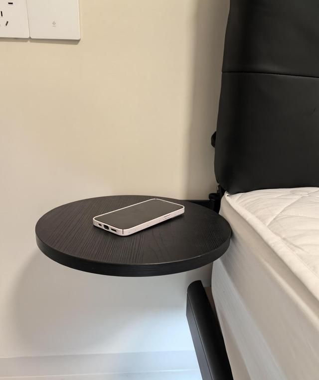 “床头柜”已逐渐退出中国家庭！看年轻人的新式做法，高级还实用 - 家居知识