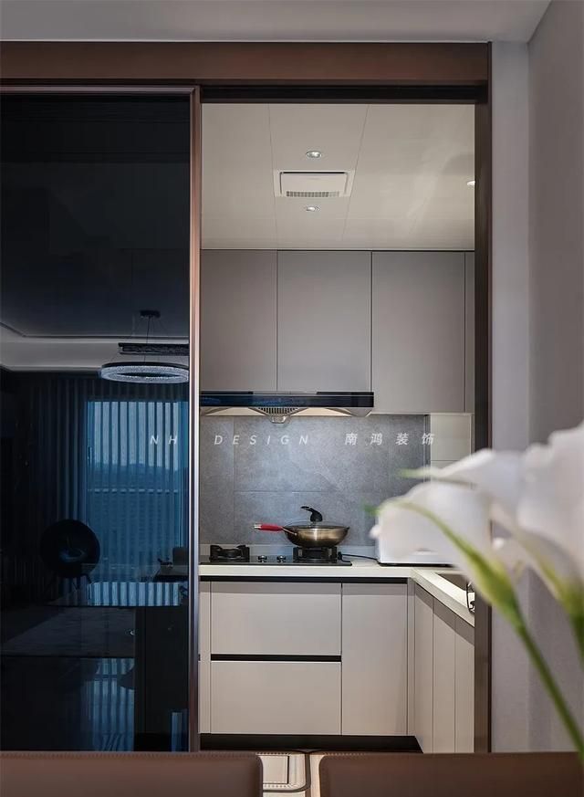 107㎡意式轻奢：于沉静中，唤醒品质生活的仪式感 - 家居知识