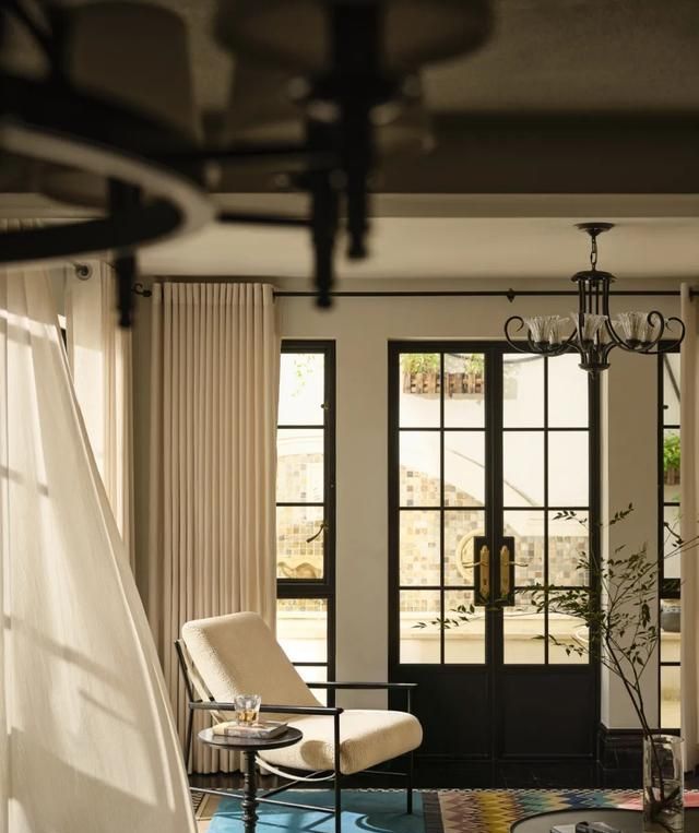 教科书级别的别墅装修！西班牙混搭海派风，我家直接美上热搜 - 家居知识