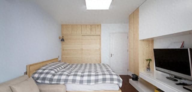 40㎡小户型逆袭！主卧巧设‘柜中柜’衣帽间，收纳翻倍不占地