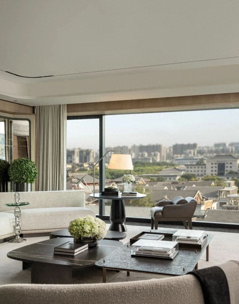 隐逸轻奢，都市中的雅致美宅