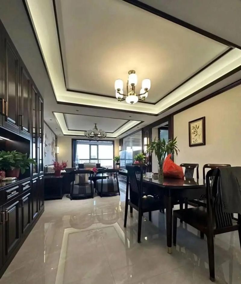 青岛一对退休夫妇的新家，那叫一个高级，日久弥新的新中式风格 - 家居知识