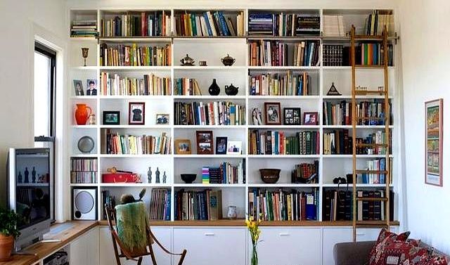想在客厅设计书柜，其实不一定非要舍弃电视，这几种方式可以参考 - 家居知识