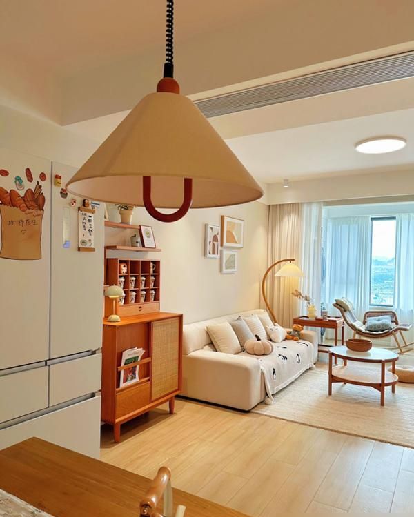 重庆发现一户人家的装修，那叫个温馨治愈，原木风装修简约又温馨 - 家居知识