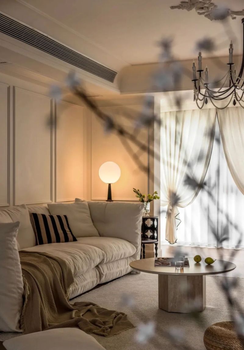 私宅设计：奶油法式，将巴黎浪漫调入生活日常 - 家居知识