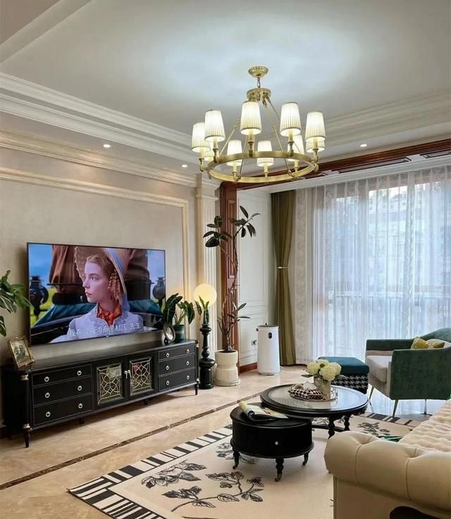 一阿姨晒出135平的家，装修那叫一个简约大气，太有品位了 - 家居知识