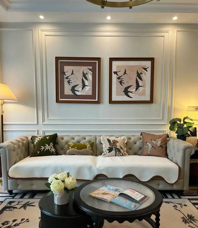 一阿姨晒出135平的家，装修那叫一个简约大气，太有品位了 - 家居知识