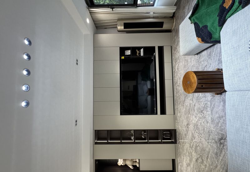 正时家具全屋定制，专业衣帽间按需定制厂家推荐