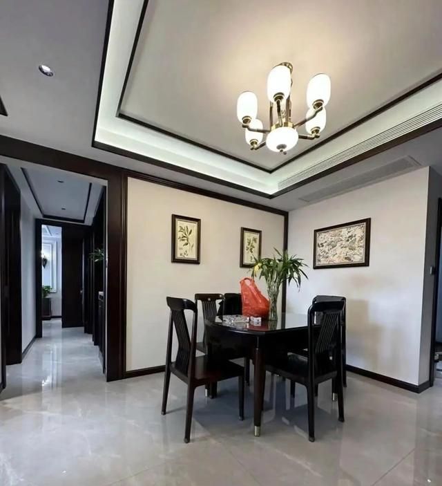 青岛一对退休夫妇的新家，那叫一个高级，日久弥新的新中式风格 - 家居知识