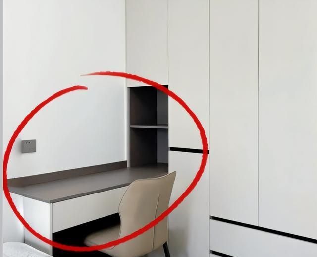 为什么定制衣柜渐渐“跌下神坛”？听内行人说完，我恍然大悟 - 家居知识