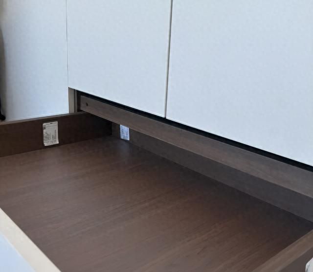 为什么定制衣柜渐渐“跌下神坛”？听内行人说完，我恍然大悟 - 家居知识