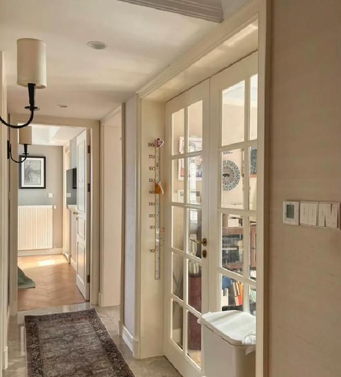 上海一女子的家火了，实用装修出极具“美式韵味”，复古温馨 - 家居知识