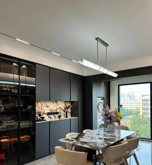 南京美女晒出230平米意式大平层，一进去不想出来，装修太漂亮 - 家居知识