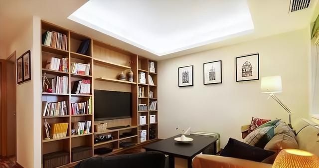 小户型做不了书柜？4种美到爆设计，空间重复利用把图书馆搬回家 - 家居知识