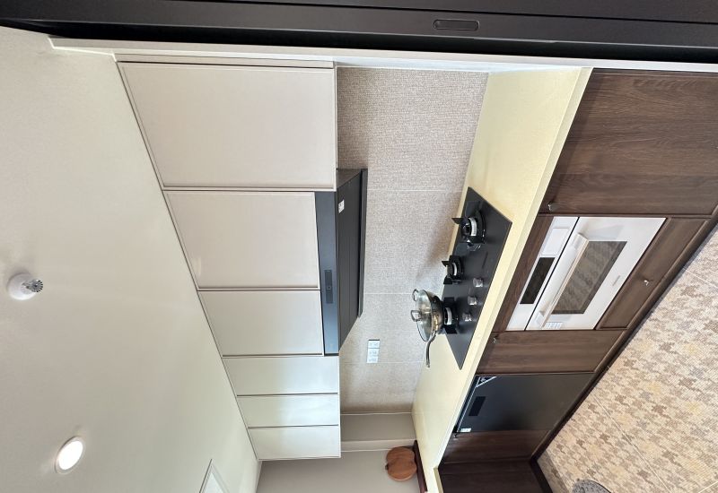 正时家具全屋定制，专业衣帽间定制厂家推荐