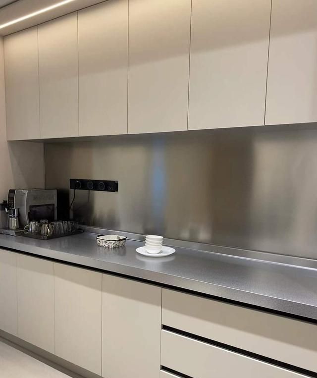 审美还真是个轮回，30年前土掉渣的装修设计，如今又“杀回来”了 - 家居知识