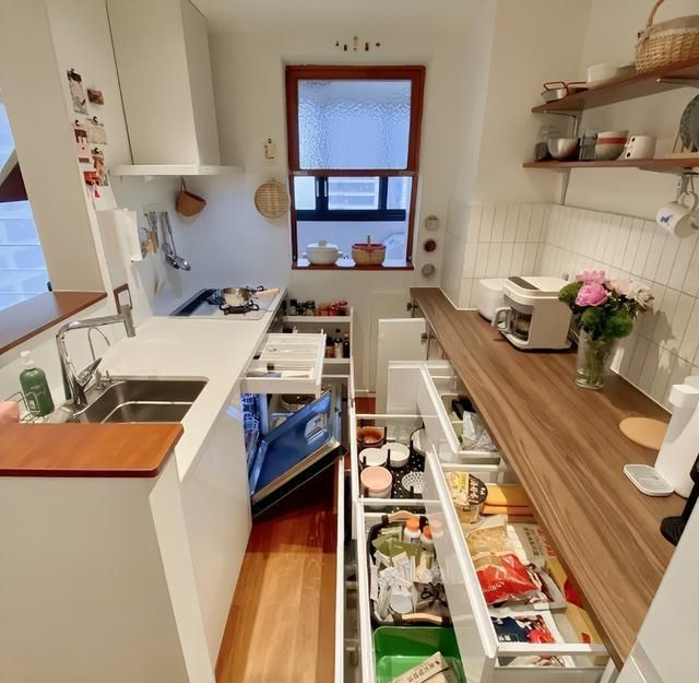 厨房不一定大就好，瞧瞧日本人布置的，整洁上档次，晒晒！ - 家居知识