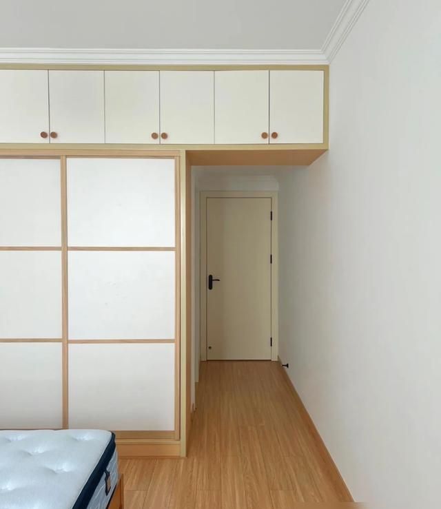 女主晒出“家徒四壁”简约新家，不花哨很干净，真是越简单越幸福 - 家居知识