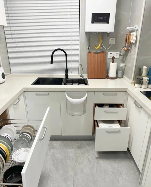 女主晒出“家徒四壁”简约新家，不花哨很干净，真是越简单越幸福 - 家居知识