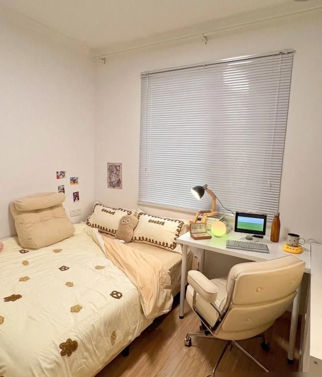 女主晒出“家徒四壁”简约新家，不花哨很干净，真是越简单越幸福 - 家居知识