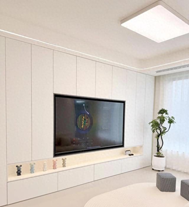 盲目跟风做满墙电视柜一年后，我后悔了！