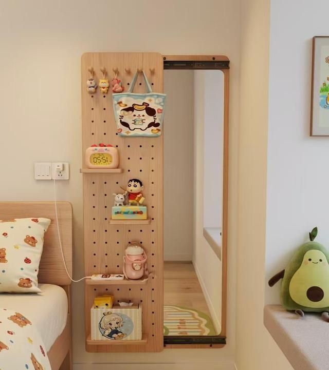 “床头柜”已逐渐退出中国家庭，看看年轻人的做法，高级又实用 - 家居知识