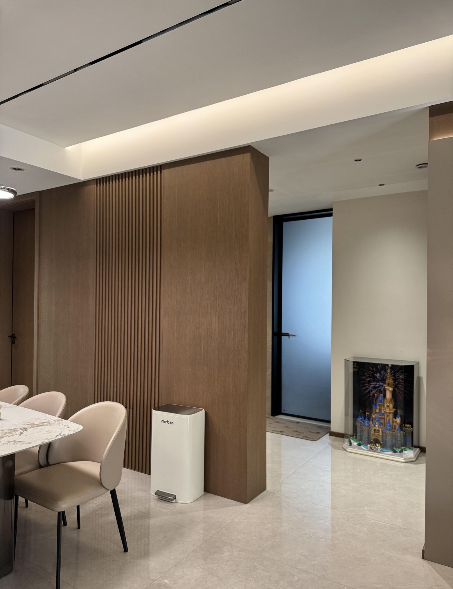 意式极简 x智能光丨解锁家的 N 种质感 我家意式极简风. - 家居知识