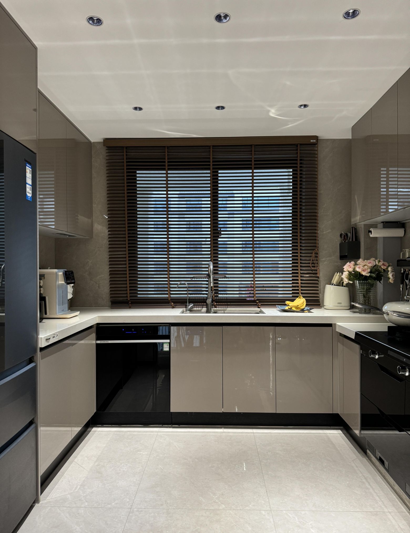 意式极简 x智能光丨解锁家的 N 种质感 我家意式极简风. - 家居知识