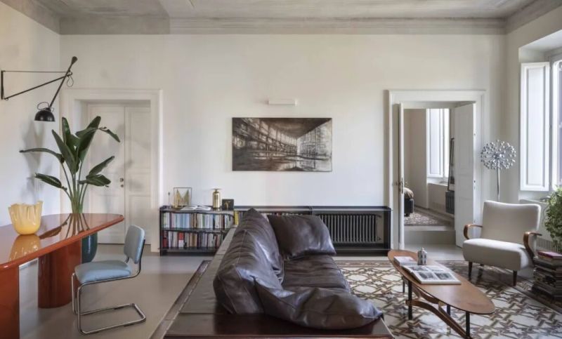 115 平的 “舒适高级感”，靠大地色 + 材质混搭 - 家居知识