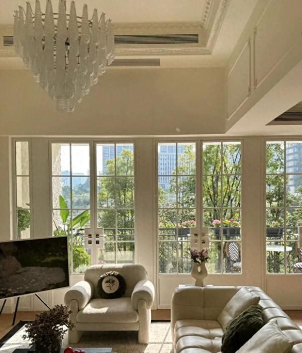 四川一女子晒出220㎡的家：现代法式装修，精致典雅，太爱了！ - 家居知识