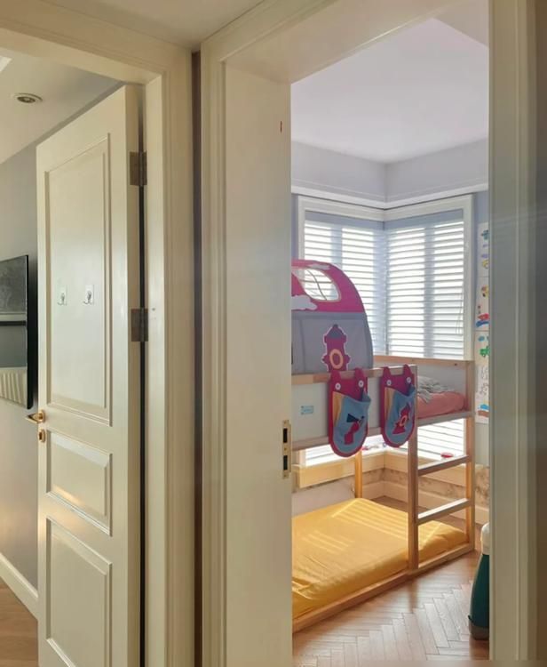 上海一女子的家火了，实用装修出极具“美式韵味”，复古温馨 - 家居知识