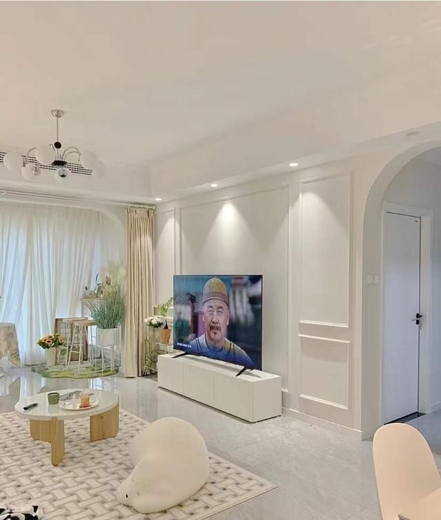 山东一三口之家火了，因“穷装”而走红，全屋那叫一个极简，晒晒 - 家居知识