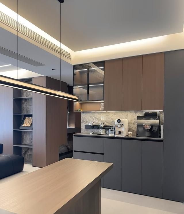 河南一夫妻，不听劝阻一意孤行，装意式极简风，最后效果出人意料 - 家居知识