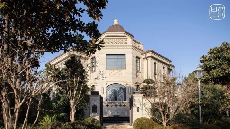 住在城市，却不被城市打扰：企业家夫妇的850㎡法式轻奢之家 - 家居知识