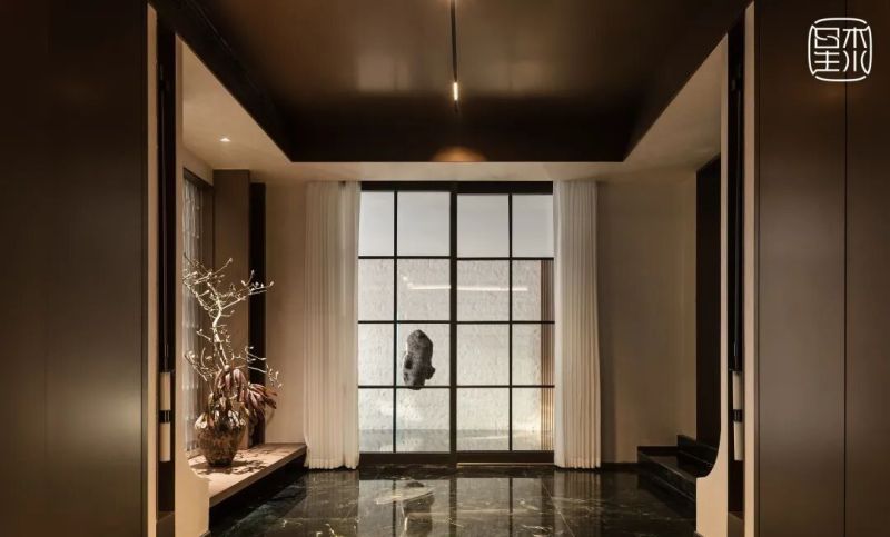 住在城市，却不被城市打扰：企业家夫妇的850㎡法式轻奢之家 - 家居知识