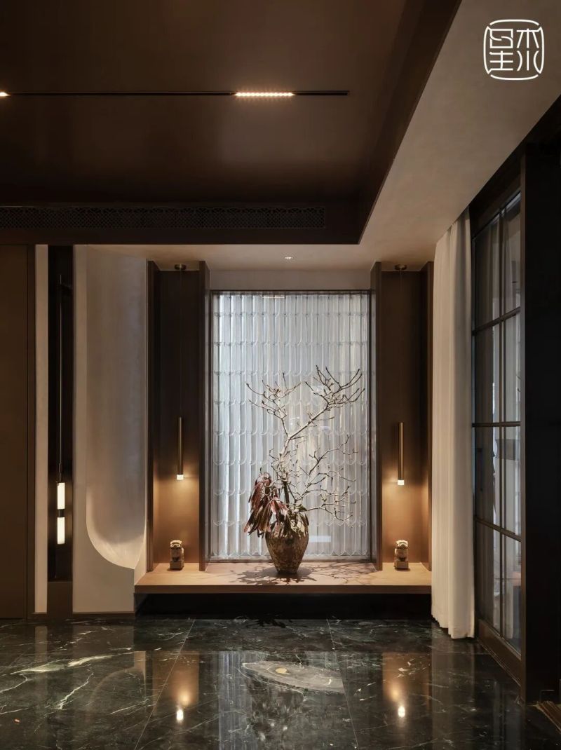 住在城市，却不被城市打扰：企业家夫妇的850㎡法式轻奢之家 - 家居知识