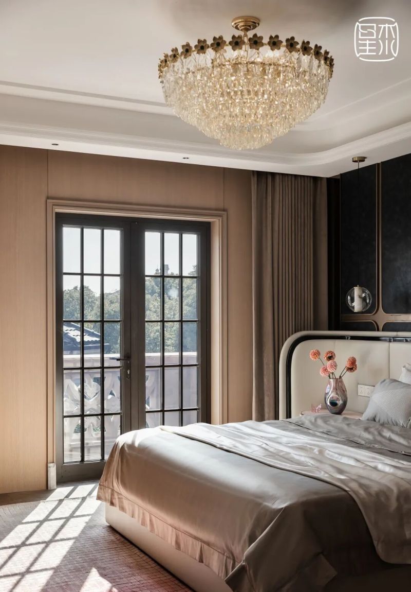 住在城市，却不被城市打扰：企业家夫妇的850㎡法式轻奢之家 - 家居知识