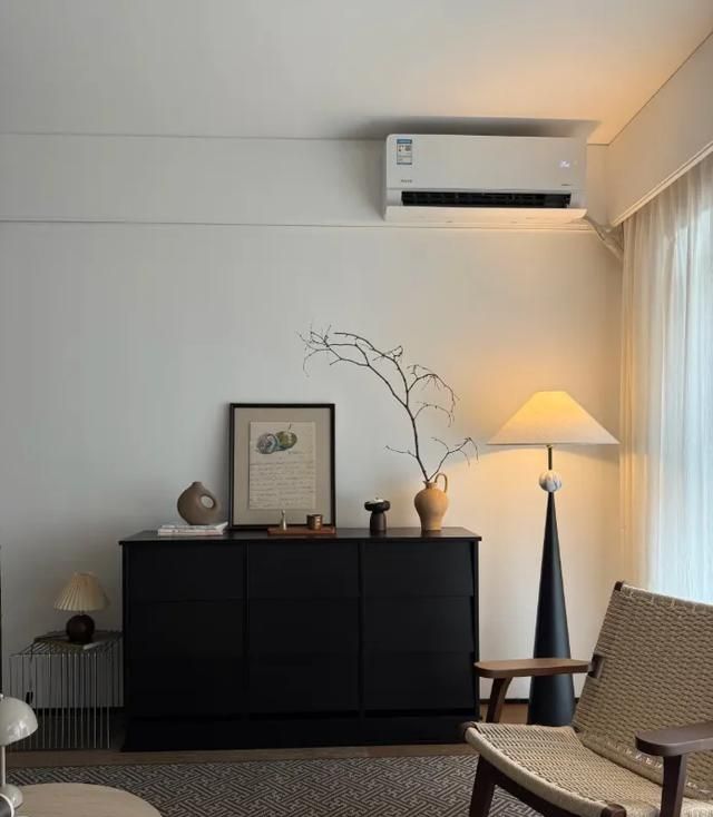 小户型必学！7种“大白墙高级用法”，不挂画也能出片！ - 家居知识