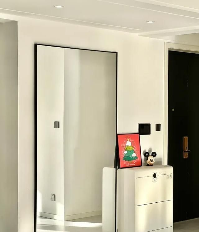 小户型必学！7种“大白墙高级用法”，不挂画也能出片！ - 家居知识