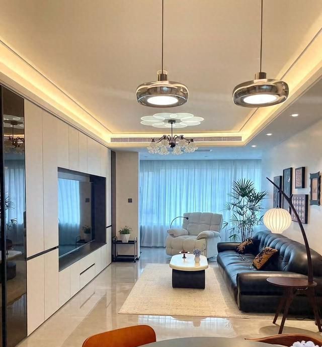 浙江一女子晒出120m²的家，仅电视柜就让无数人效仿，太高级了 - 家居知识