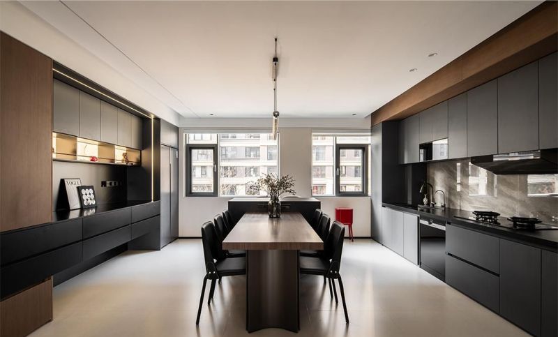 168㎡意式风：木的温润+黑的深邃，高级感藏在材质的对话里！ - 家居知识