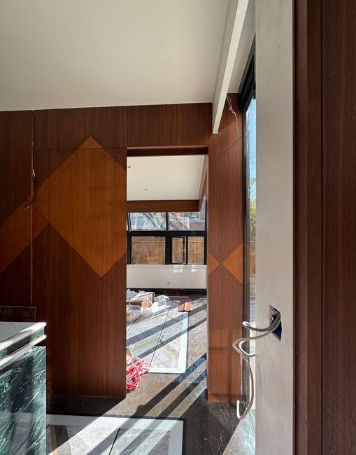 电动全屋定制与酒柜定制：靠谱品牌推荐与选购指南 - 家居知识