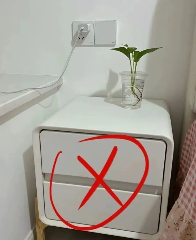 床头柜”已逐渐退出中国家庭了建议学上海人的高级做法，太实用了 - 家居知识